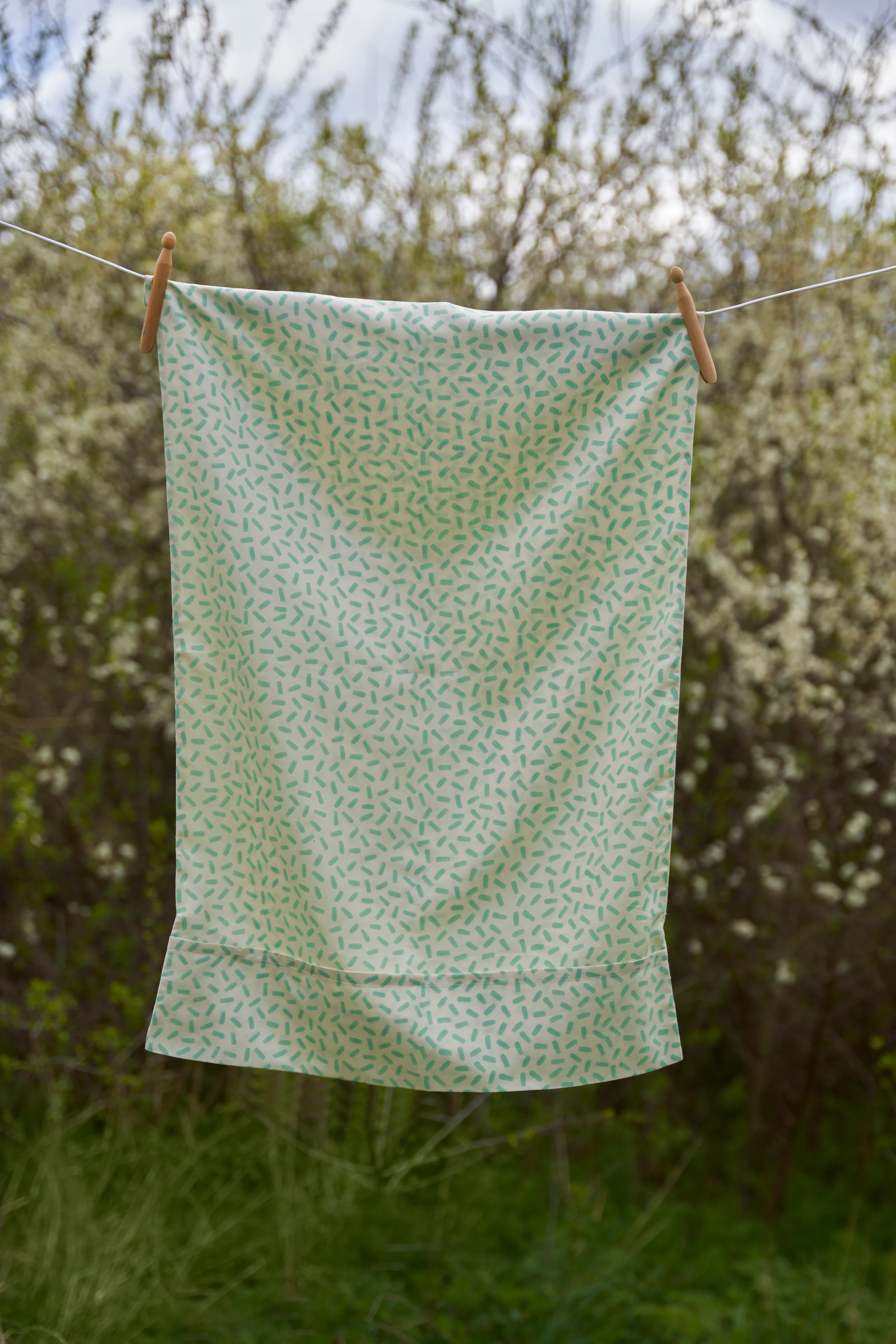 Mulberry Silk Pillowcase Kingsize 51cm x 91cm Ooty Sage - Image 3